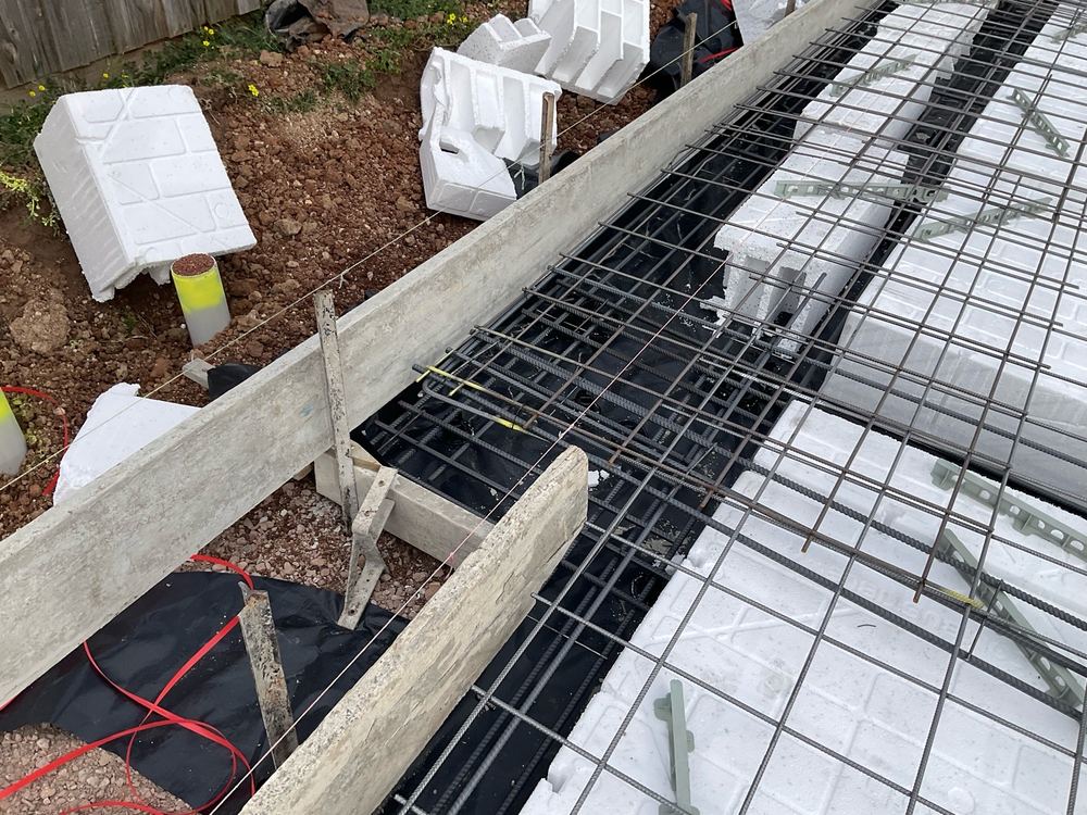 Slab mesh sagging where it has not been properly supported, Hoppers Crossing, Wyndham Vale